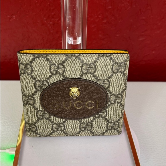 Gucci Beige and Brown Monogram wallet Card Holder with box and dust bag and COA - Picture 1 of 10